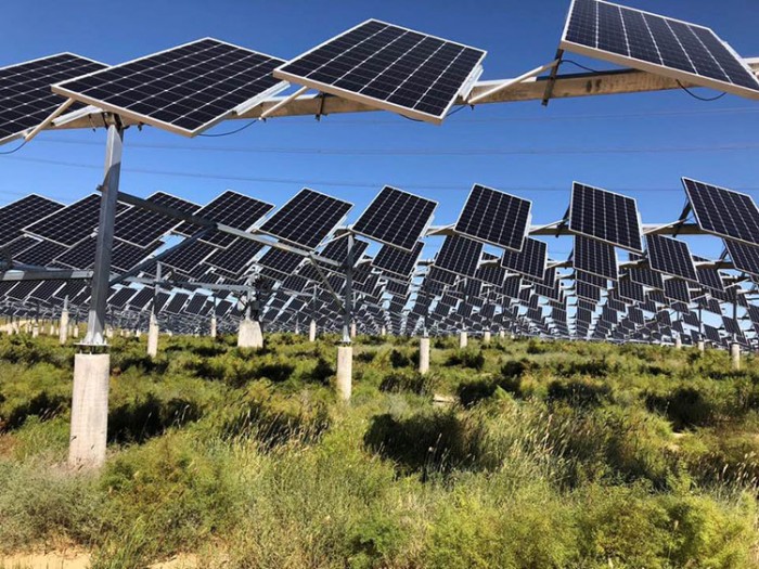 1563510703.jpg 44d0262e932a7d6d317d5cc34108f795_The-Largest-Agricultural-Light-Complementary-Photovoltaic-Power-Generation-Program-in-Ningxia-China-01-700x525.jpg